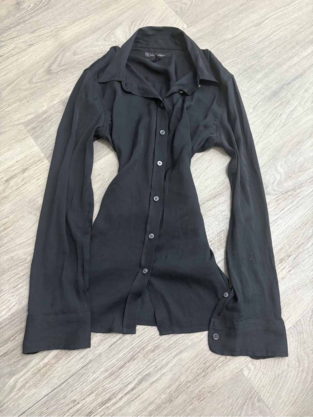 Banana Republic Black Lightweight Button-Up Shirt